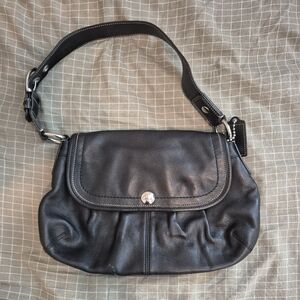 Vintahe Y2K Coach Soho Pleated black leather shoulder bag,
